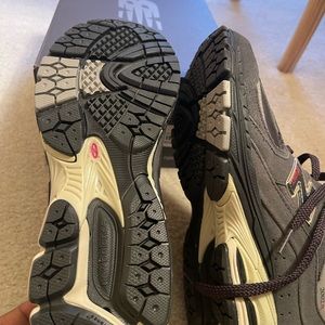 Men 7.5 New balances. Never worn